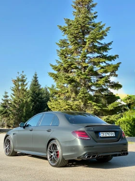 Mercedes-Benz E 63 AMG  S 4MATIC + , снимка 7