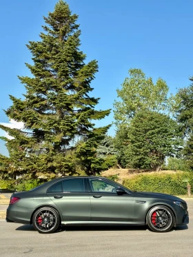 Mercedes-Benz E 63 AMG  S 4MATIC + , снимка 5