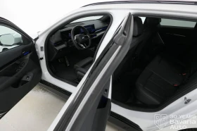 BMW 520 d xDrive Touring M Sport Paket Steptronic - 110400 лв. / 56446.62 € - 16862195 5