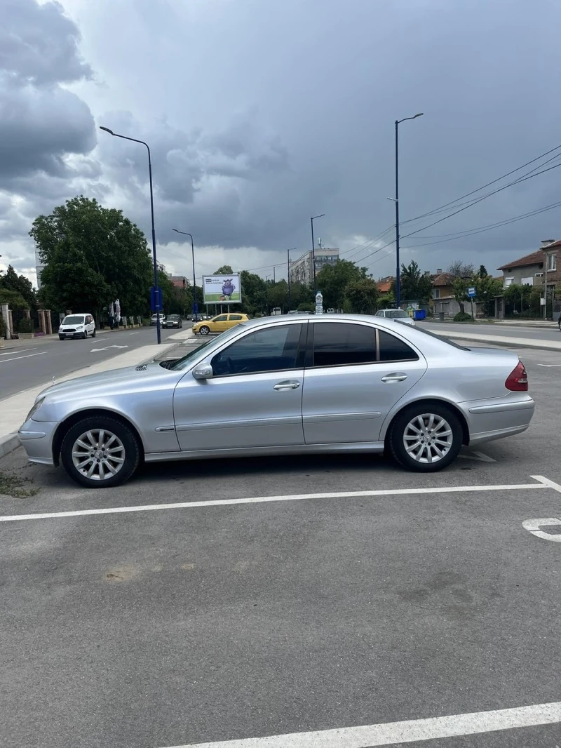 Mercedes-Benz E 280, снимка 5 - Автомобили и джипове - 47681875