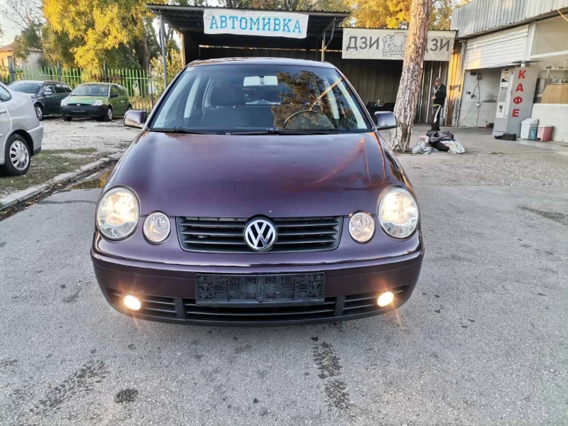 VW Polo 1.4i бензин 75к.с, снимка 1 - Автомобили и джипове - 47738574