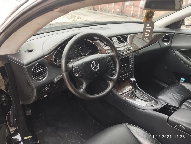 Mercedes-Benz CLS 320, снимка 7 - Автомобили и джипове - 48307812