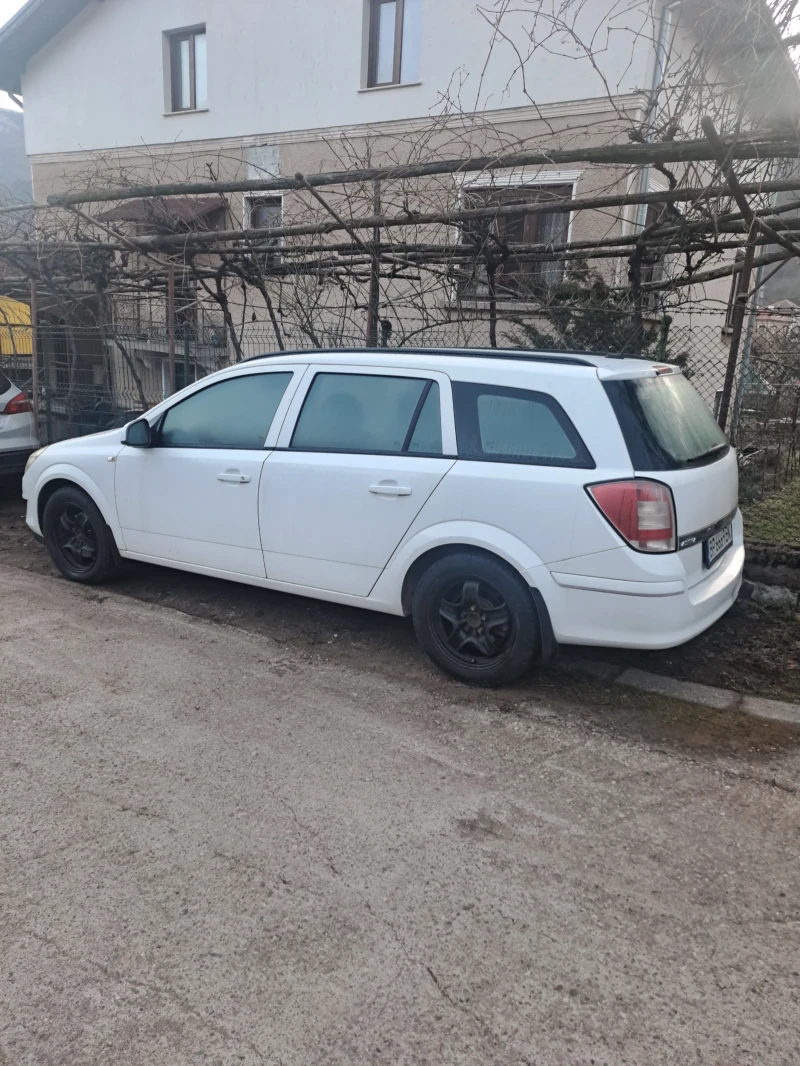 Opel Astra H, снимка 4 - Автомобили и джипове - 48917491