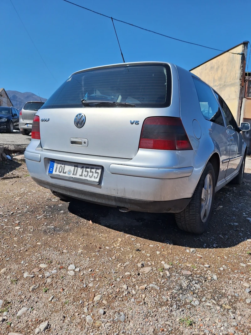 VW Golf 2.3, снимка 6 - Автомобили и джипове - 49572512