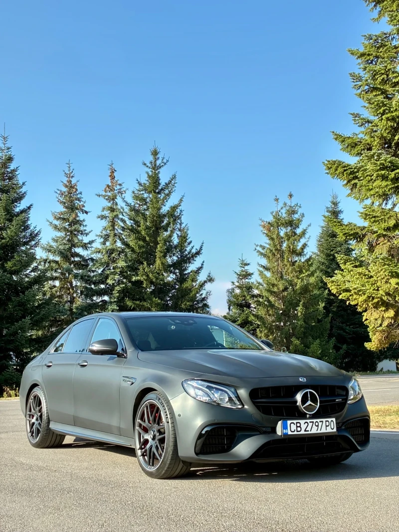 Mercedes-Benz E 63 AMG  S 4MATIC + , снимка 3 - Автомобили и джипове - 52275019