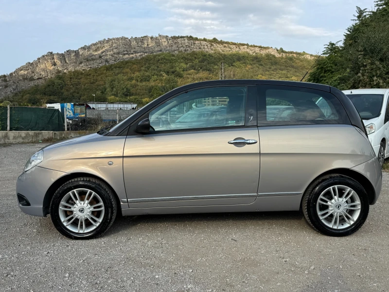 Lancia Ypsilon 1.3mjt-75к.с-ИТАЛИЯ, снимка 3 - Автомобили и джипове - 51916999