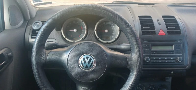 VW Polo, снимка 2 - Автомобили и джипове - 52402519