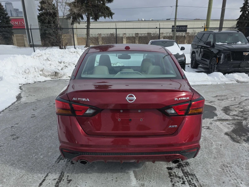 Nissan Altima 2.5L| 4x4| CARFAX| PANORAMA| , снимка 4 - Автомобили и джипове - 53361391