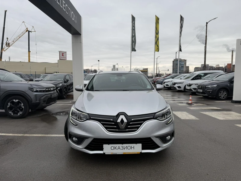 Renault Megane 1.3 Tce 140к.с., снимка 2 - Автомобили и джипове - 53494901
