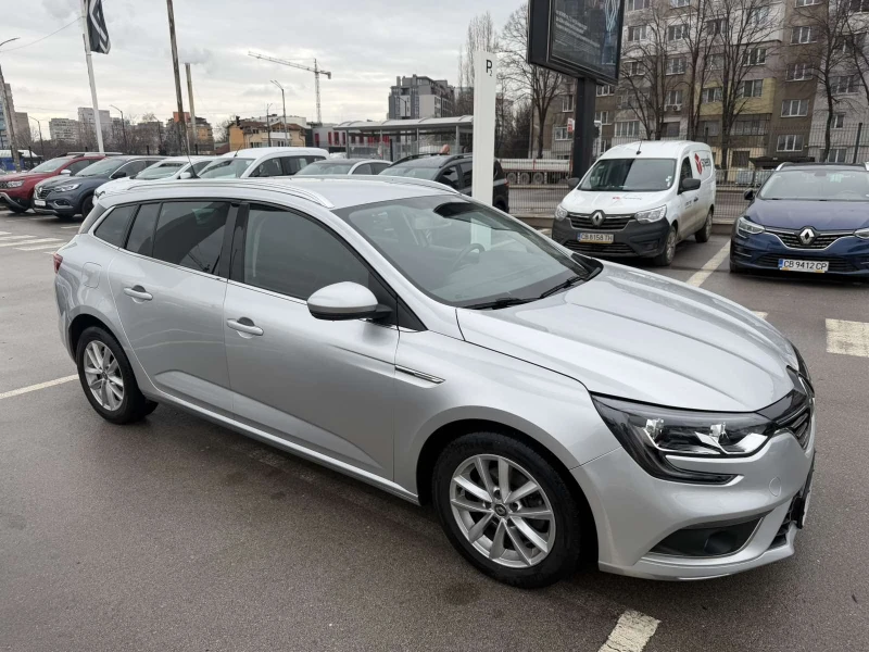 Renault Megane 1.3 Tce 140к.с., снимка 3 - Автомобили и джипове - 53494901