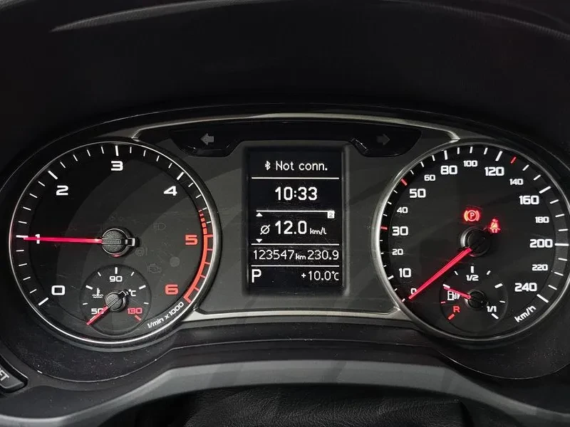 Audi A1 1.6 TDI, снимка 7 - Автомобили и джипове - 54124902