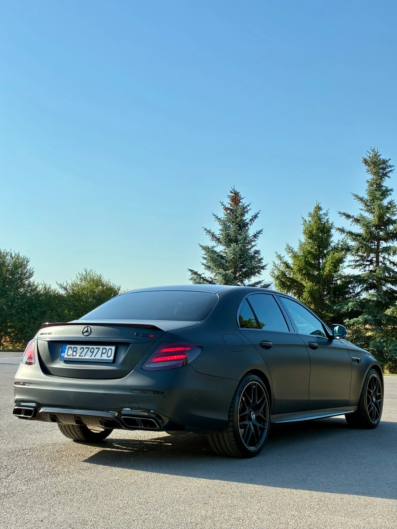 Mercedes-Benz E 63 AMG  S 4MATIC + , снимка 1