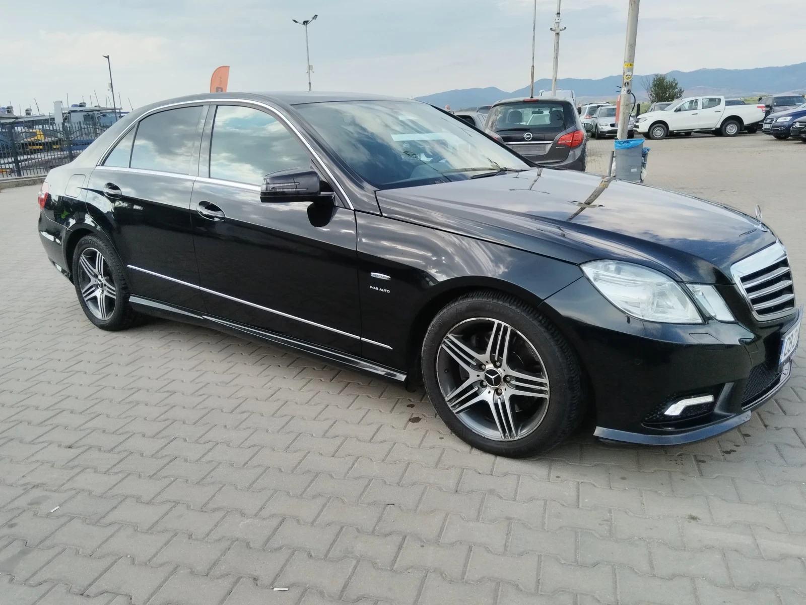 Mercedes-Benz E 350 Седан, AMG пакет, Avangard, снимка 1