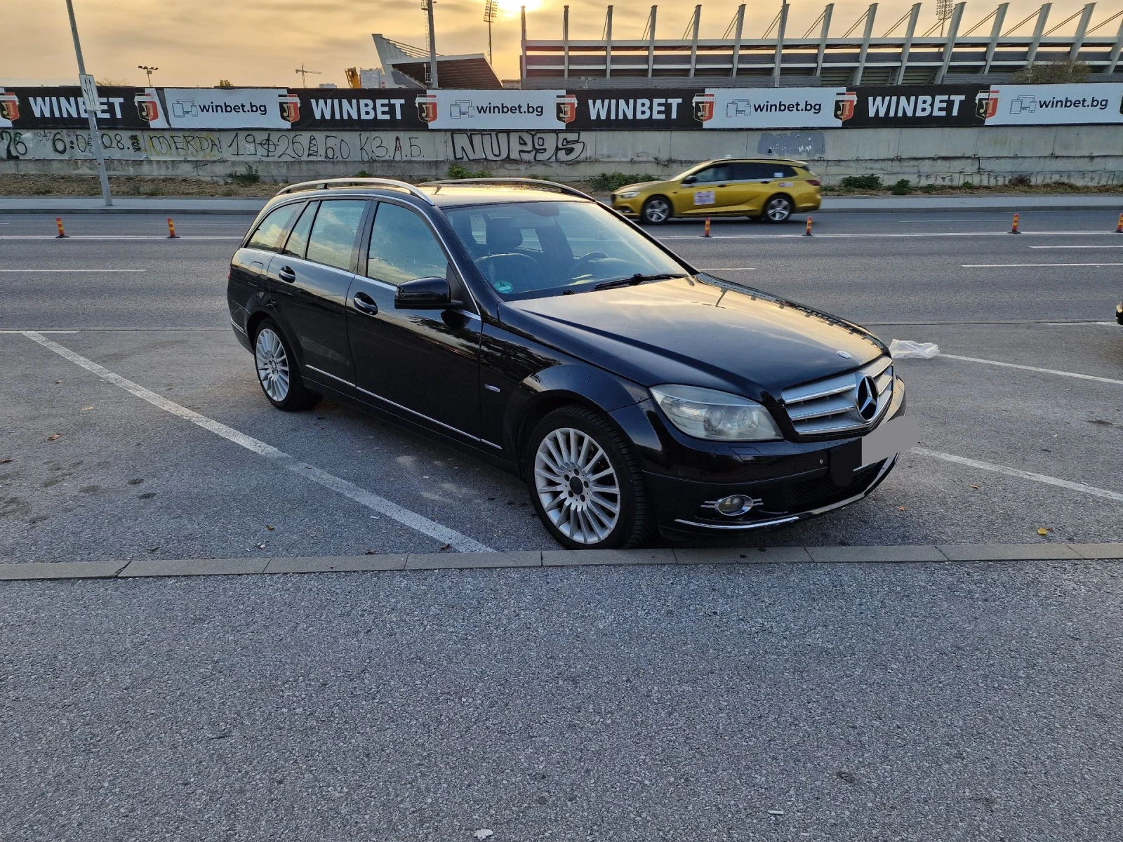 Mercedes-Benz C 250 Avantgarde - изображение 2