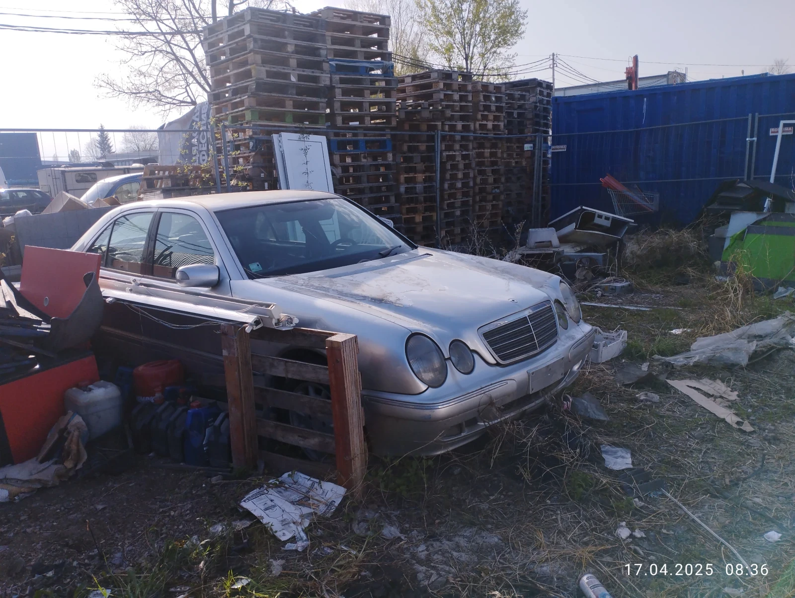 Mercedes-Benz E 220  - изображение 3