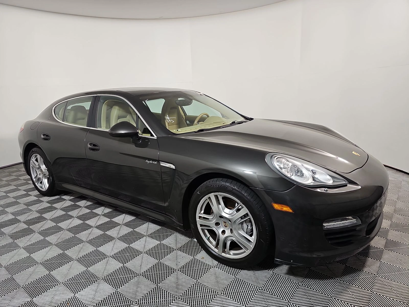 Porsche Panamera S HYBRID* BOSE* ПОДГРЕВ* ОБДУХ* NAVI* КАМЕРА - изображение 3
