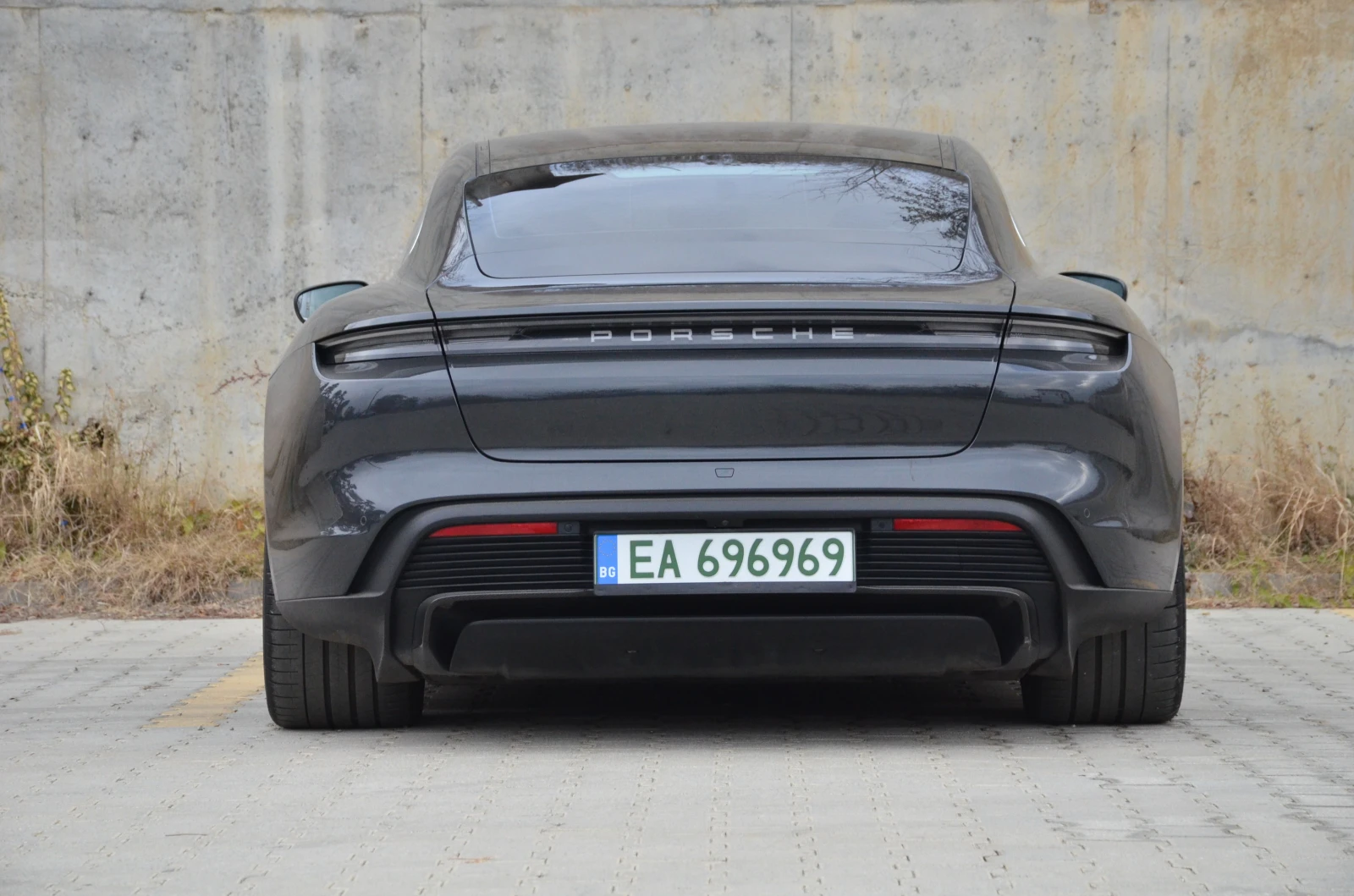 Porsche Taycan Turbo S - изображение 6