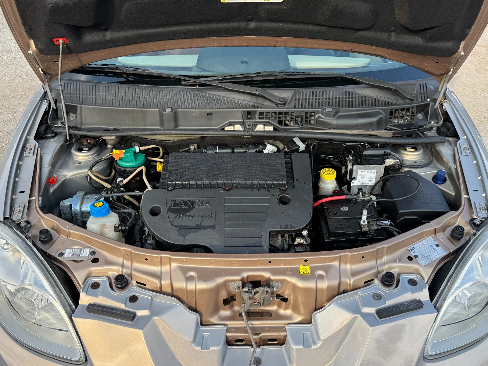 Lancia Ypsilon 1.3mjt-75к.с-ИТАЛИЯ - изображение 10