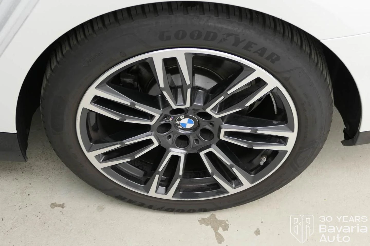 BMW 520 d xDrive Touring M Sport Paket Steptronic | Mobile.bg   14