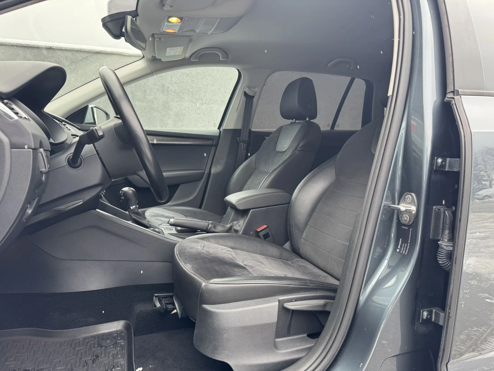 Skoda Octavia SCOUT 2.0 TDI - изображение 9