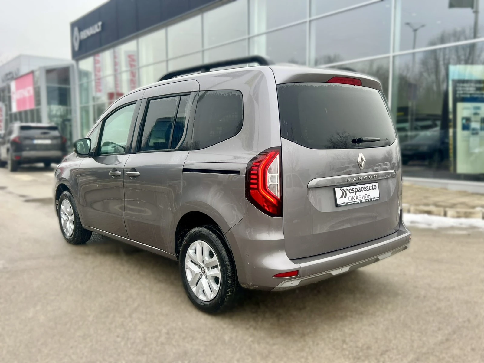 Renault Kangoo 1.3 TCe / 130 �.�. / EDC / N1 ( 4+ 1 ����� ) | Mobile.bg � ����������� 6
