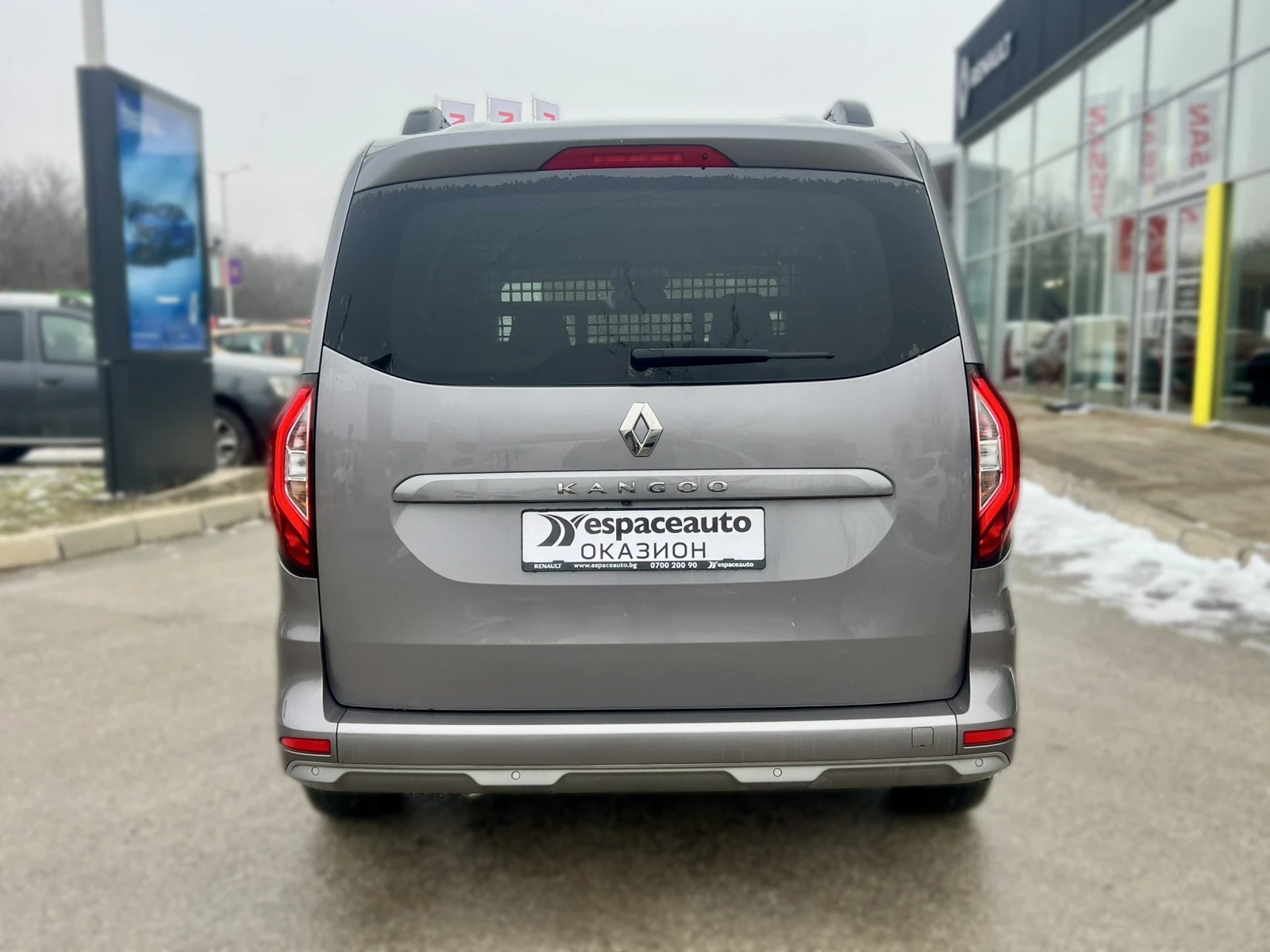 Renault Kangoo 1.3 TCe / 130 �.�. / EDC / N1 ( 4+ 1 ����� ) | Mobile.bg � ����������� 5