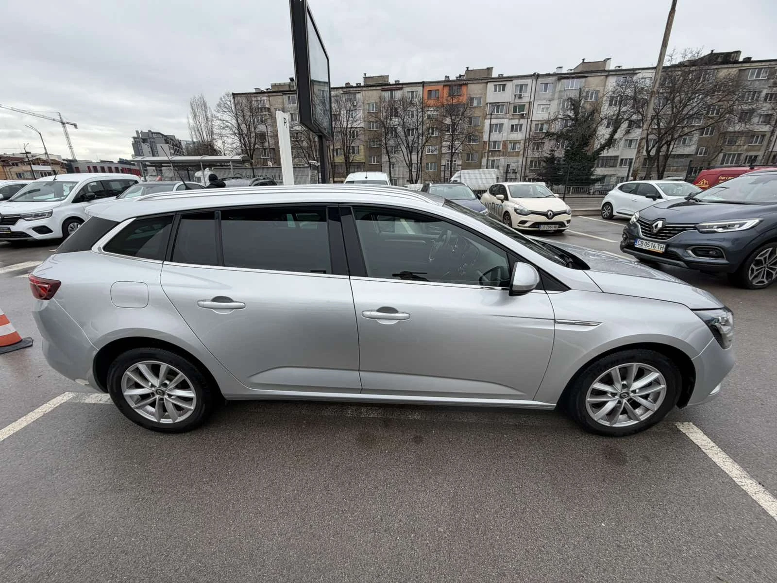Renault Megane 1.3 Tce 140к.с. - изображение 5