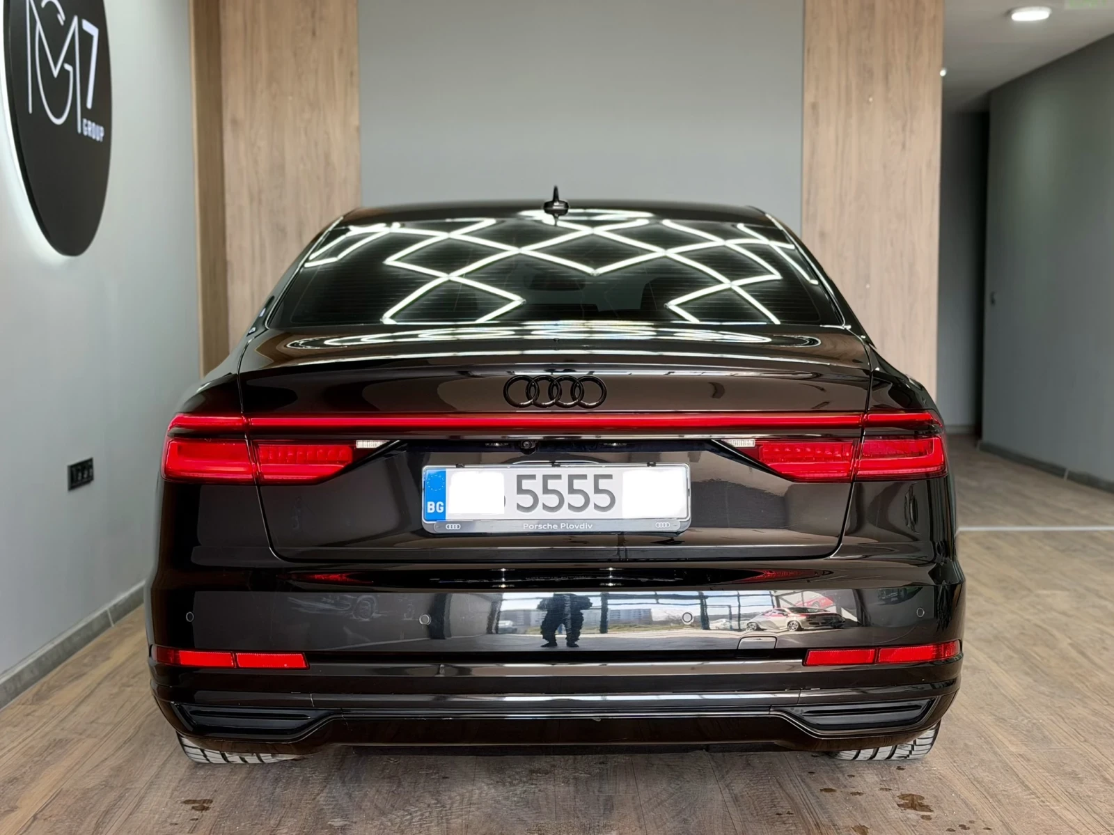 Audi A8 50TDI V6 Пълна Сервизна История 133 000км., снимка 2 - Автомобили и джипове - 53644539