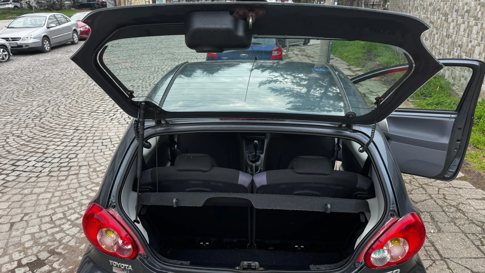 Toyota Aygo, снимка 10 - Автомобили и джипове - 53971438