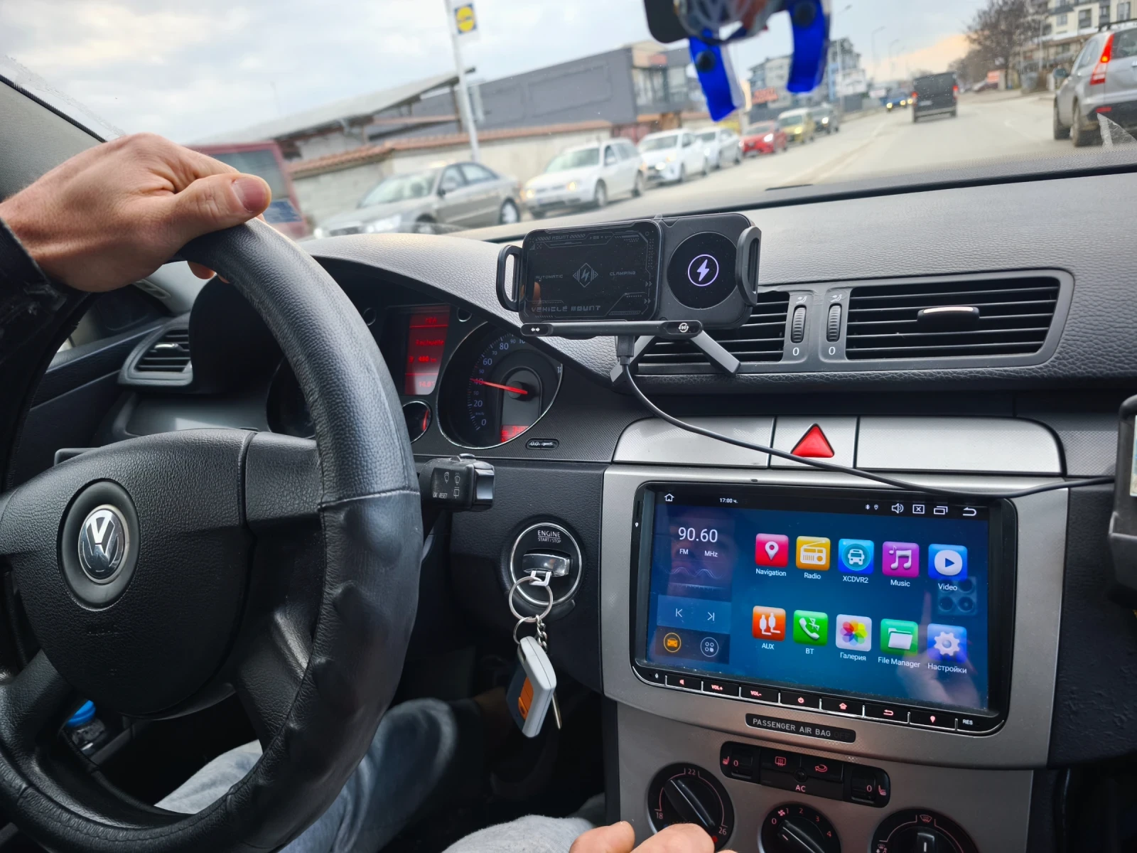 VW Passat, снимка 12 - Автомобили и джипове - 54339441