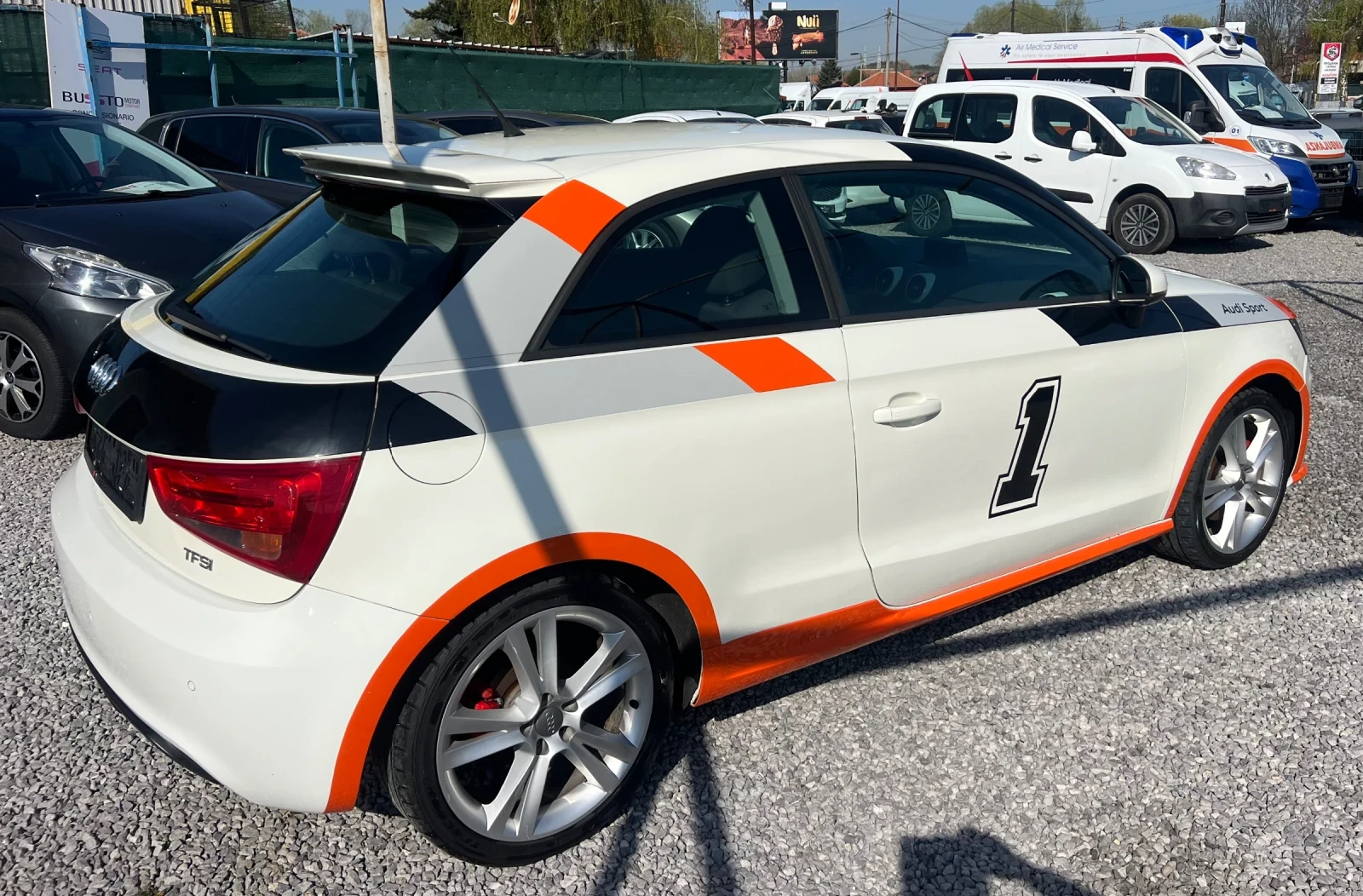 Audi A1 1.4 COMPETITION , снимка 5 - Автомобили и джипове - 54339194