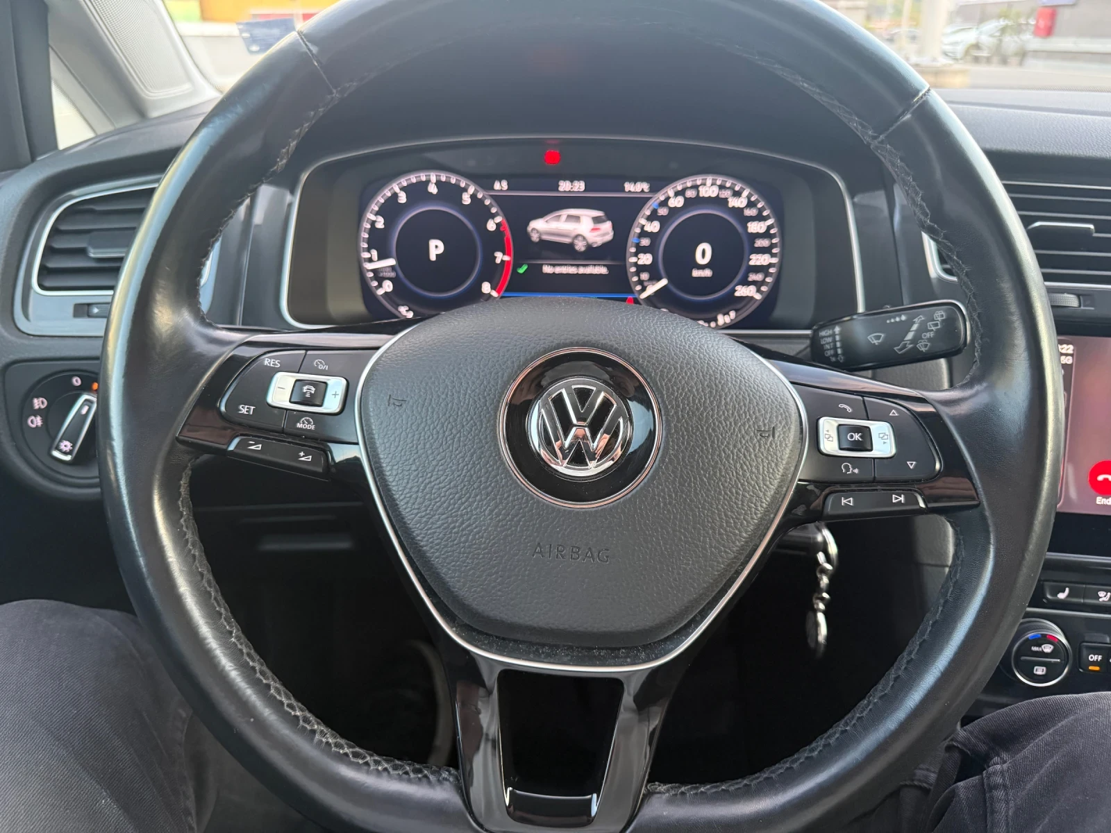 VW Golf Bluemotion, снимка 8 - Автомобили и джипове - 54414985