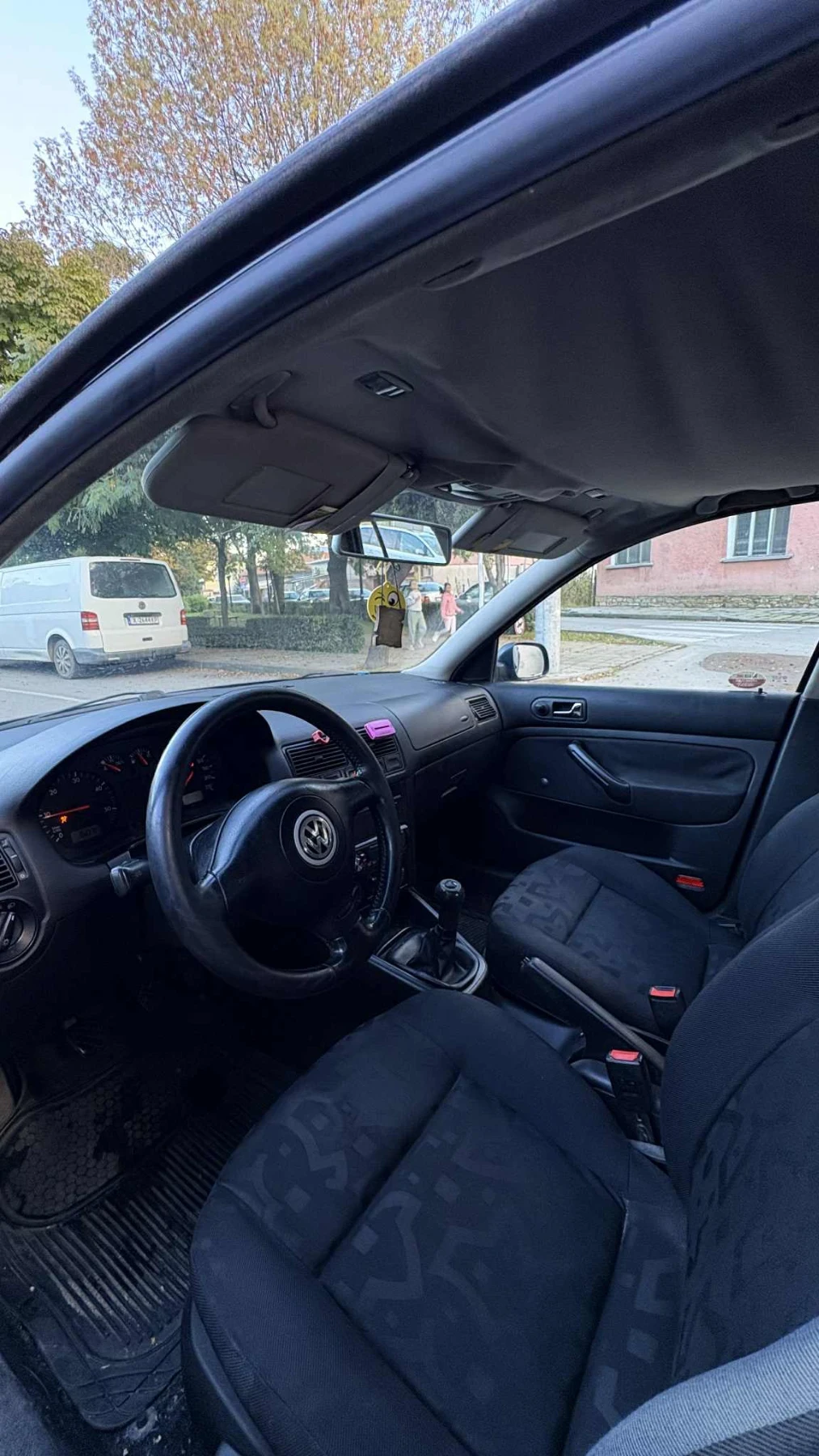 VW Golf 1.9 TDI, снимка 5 - Автомобили и джипове - 54646533