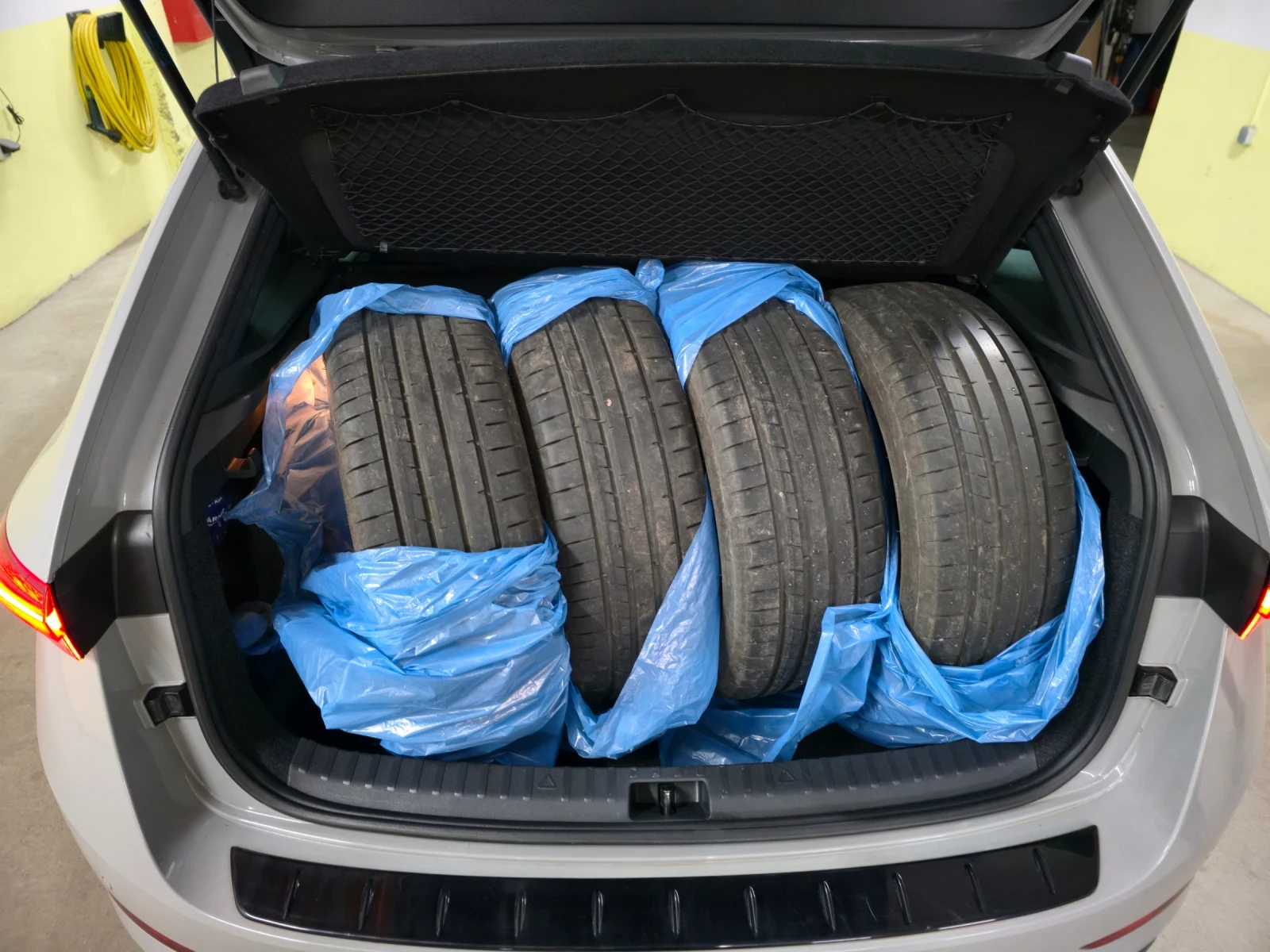 Skoda Scala 1.6TDI MONTE CARLO NARDO GREY, снимка 8 - Автомобили и джипове - 54753819