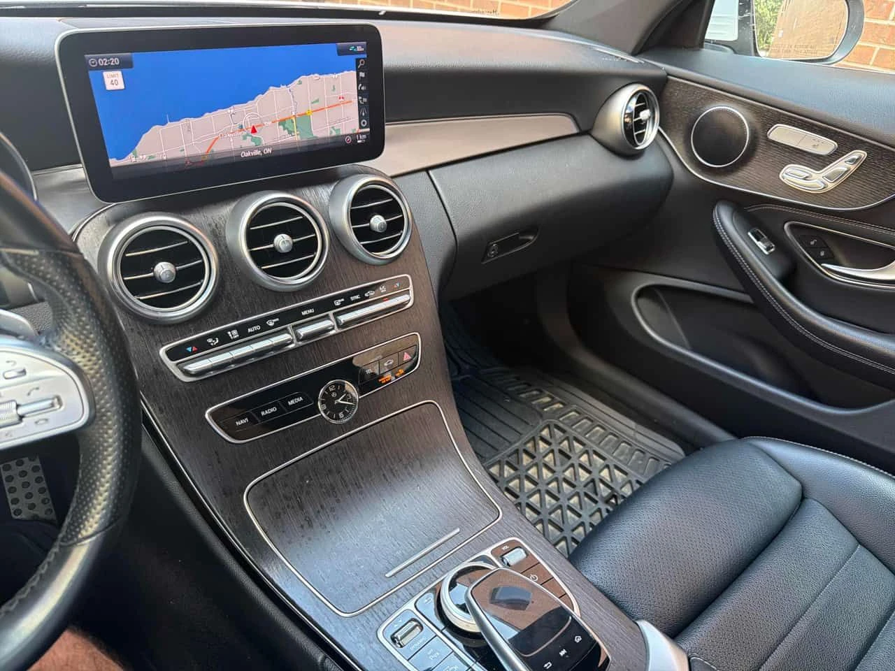 Mercedes-Benz C 300 CARFAX, снимка 9 - Автомобили и джипове - 55079665