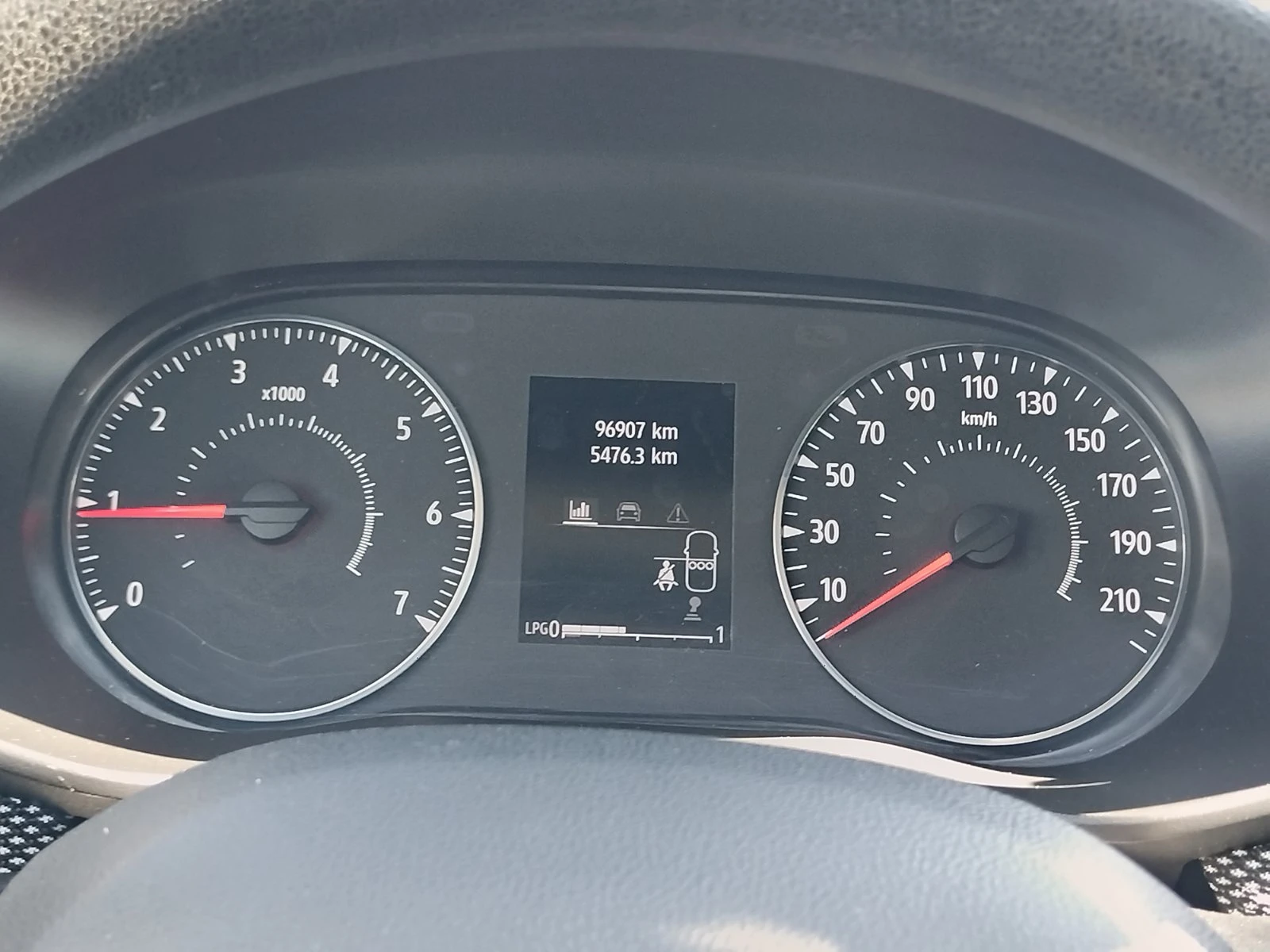 Dacia Logan 1.0TCe 100 к.с. Газ/Бензин/Гаранция 6г. или 150 00, снимка 11 - Автомобили и джипове - 55273440