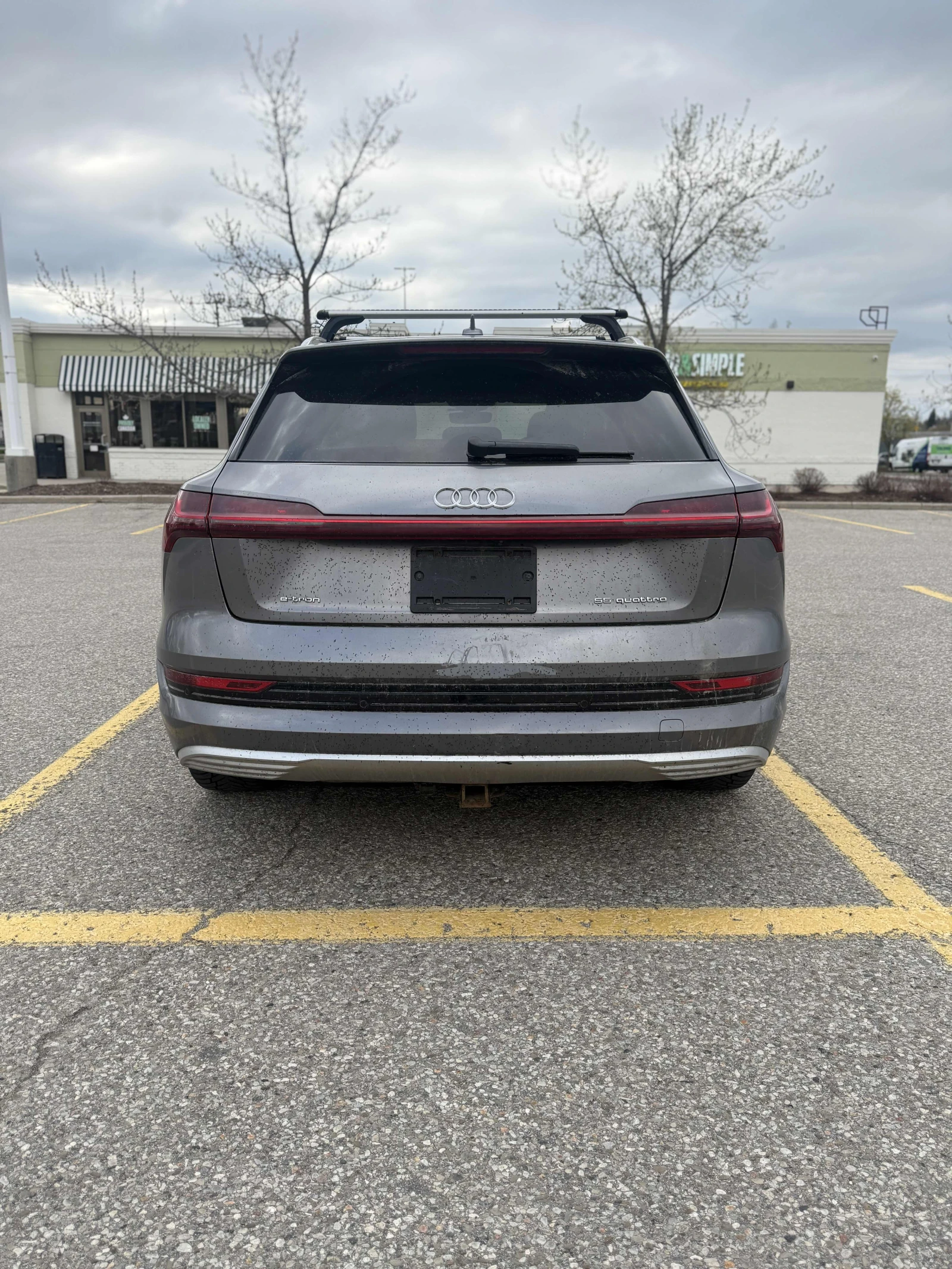 Audi E-Tron Progressiv/   ПРОГНОЗНА ЦЕНА ДО БЪЛГАРИЯ, снимка 5 - Автомобили и джипове - 55338955