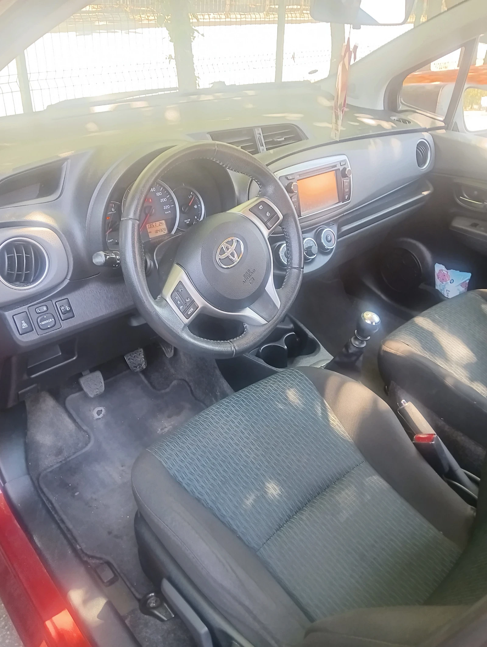 Toyota Yaris 1.4did Fase, снимка 11 - Автомобили и джипове - 55625845