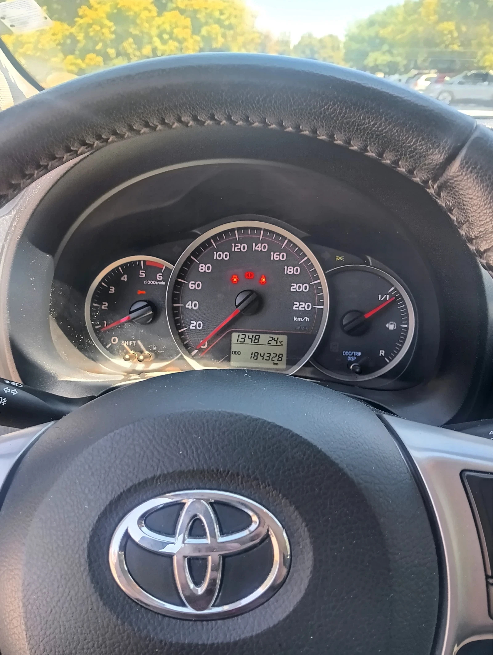 Toyota Yaris 1.4did Fase, снимка 8 - Автомобили и джипове - 55625845