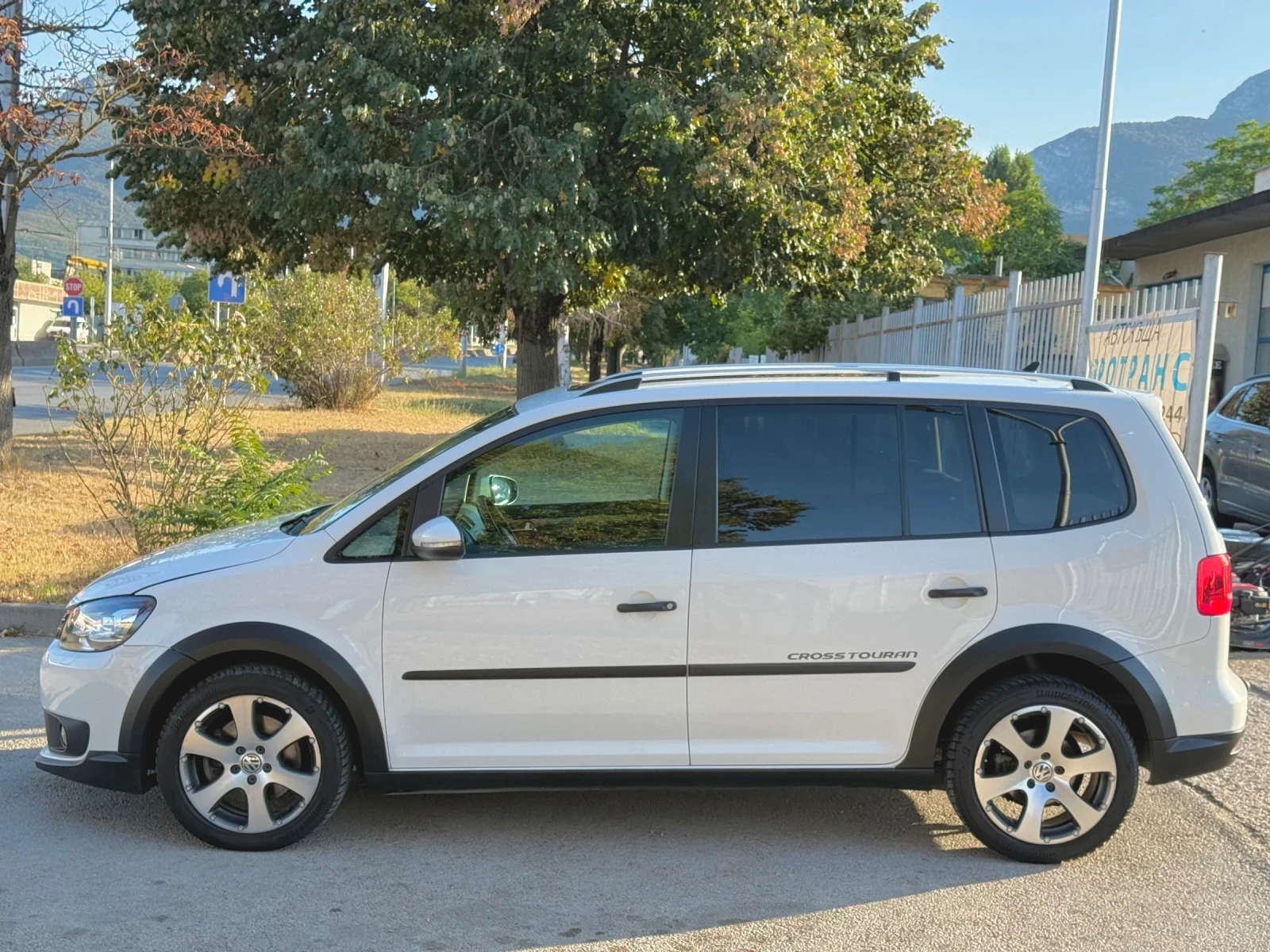 VW Touran CROSS* 2.0TDi* 6 скорости