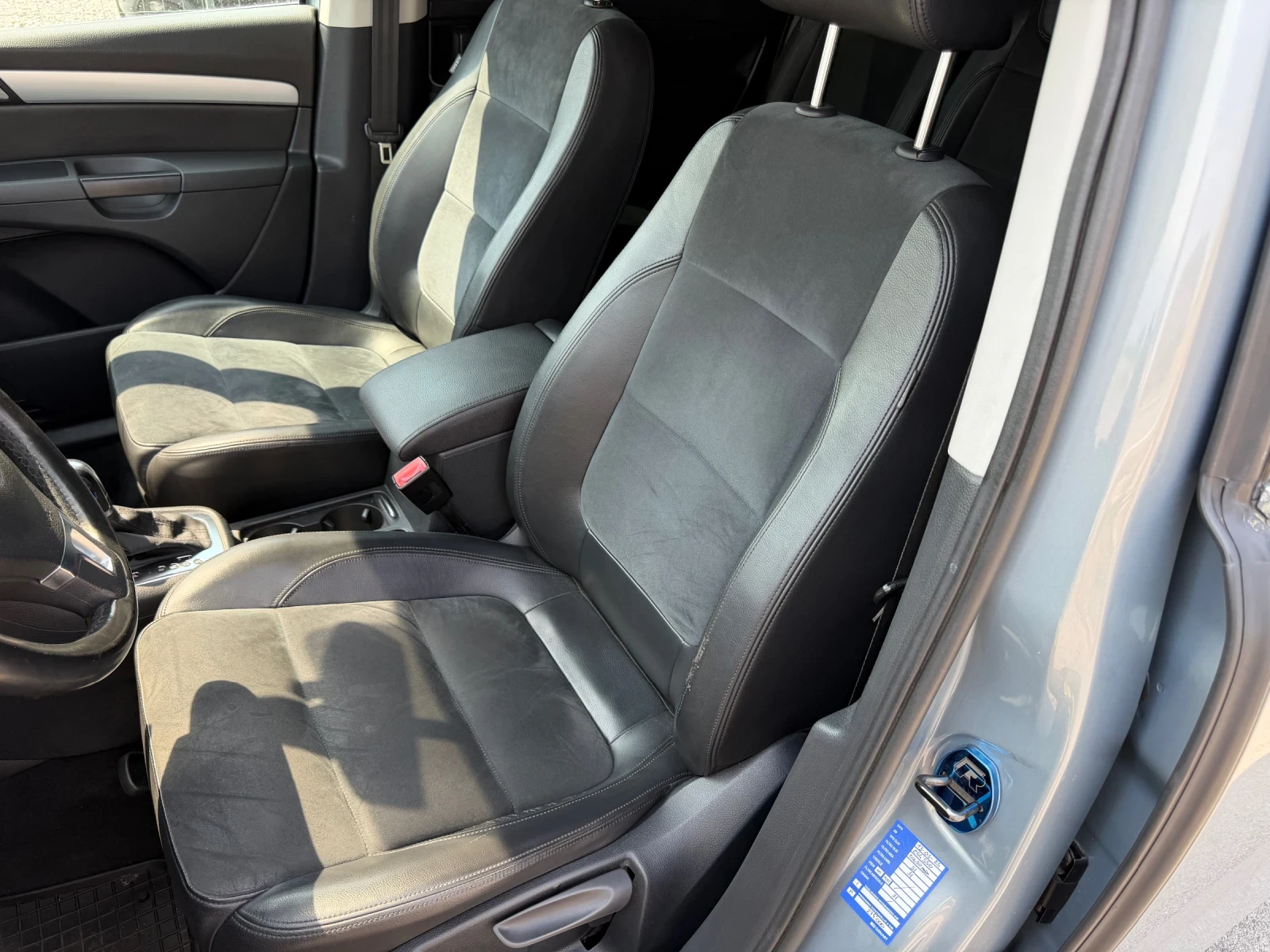 VW Sharan 2.0TDI, снимка 10 - Автомобили и джипове - 55705485