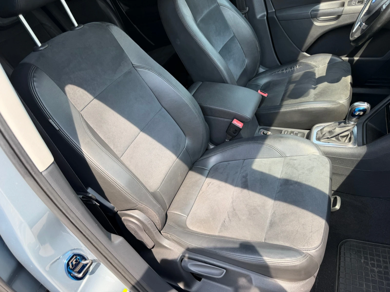 VW Sharan 2.0TDI, снимка 8 - Автомобили и джипове - 55705485