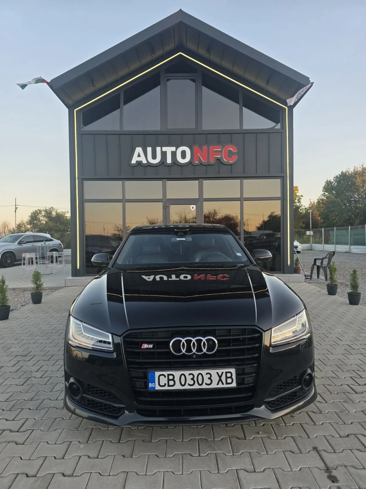 Audi S8 Plus 
