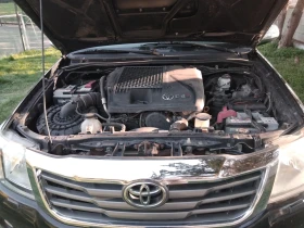 Toyota Hilux Автоматик, 4х4, навигация, снимка 9