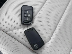 VW Tiguan * Highline R Line * CARFAX * ОПЦИЯ ЗА ФИНАНСИРАНЕ , снимка 11