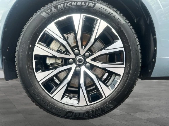Volvo XC60 B5 AWD = Plus Dark = Гаранция - изображение 3
