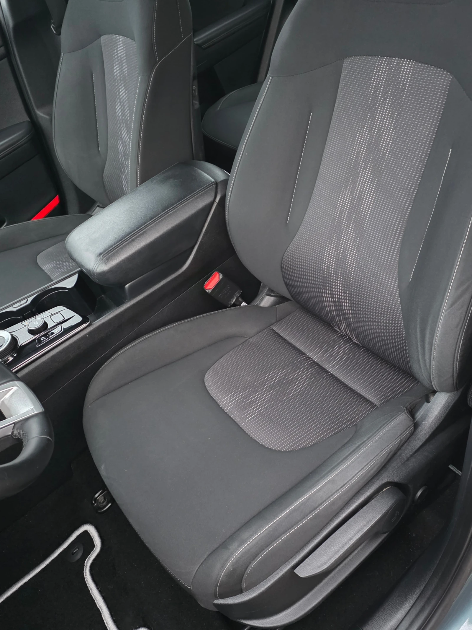 Kia Sportage Sportage 1.6 T-GDi 230ch HEV Active Business BVA6  - изображение 9