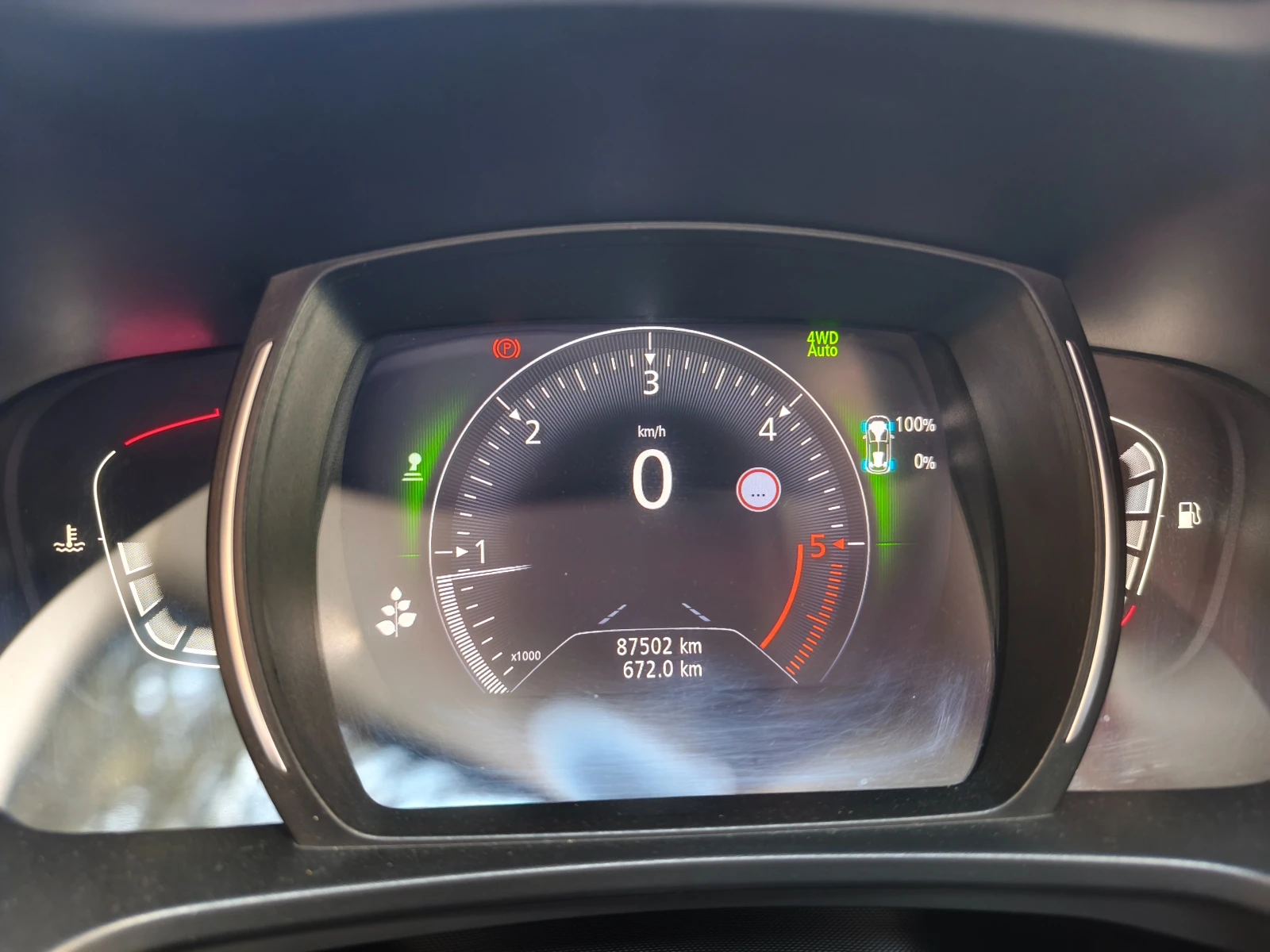 Renault Kadjar, снимка 16 - Автомобили и джипове - 53836647