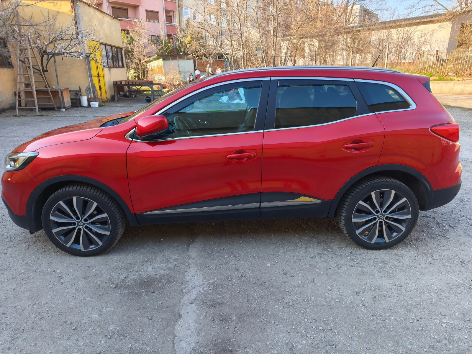 Renault Kadjar, снимка 8 - Автомобили и джипове - 53836647