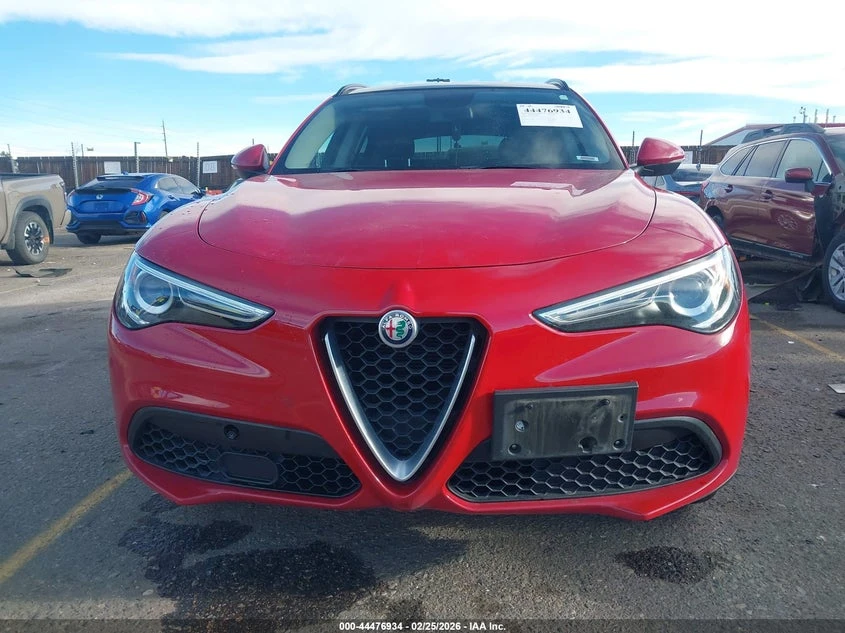 Alfa Romeo Stelvio 2.0l Sport Awd, снимка 13 - Автомобили и джипове - 54116273